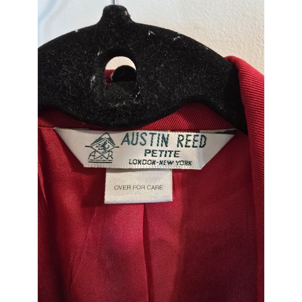 Austin‎ Reed Red Blazer with Gold Accent size 6 Petite READ - Picture 2 of 11